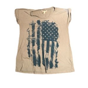 Last chance 🔥🔥🛍️Charming Charlie USA flag tee shirt blue and gray